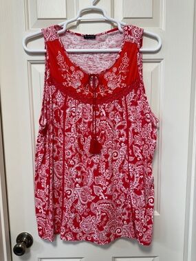 new directions Red Paisley Tassel Scoop Neck Tank